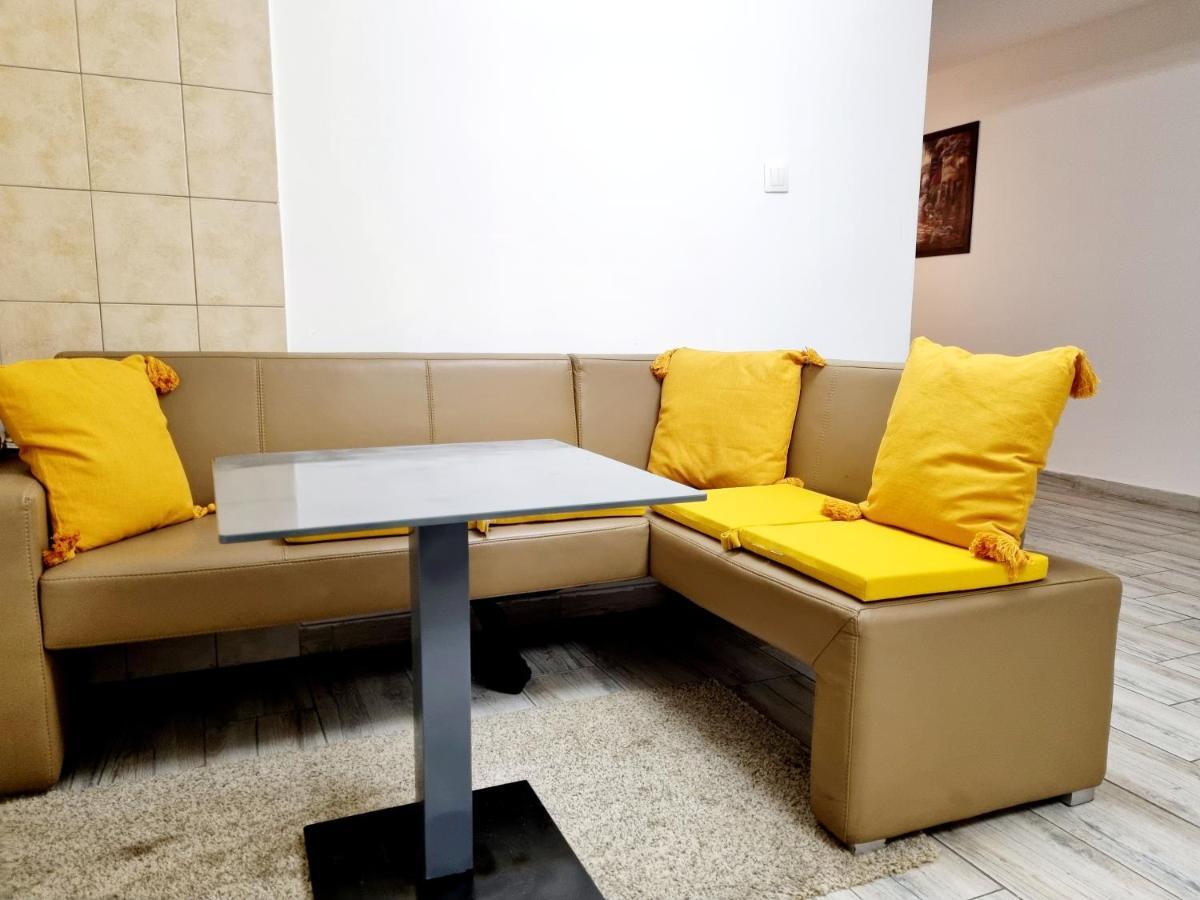 Hostel Monument Bucureşti Eksteriør bilde